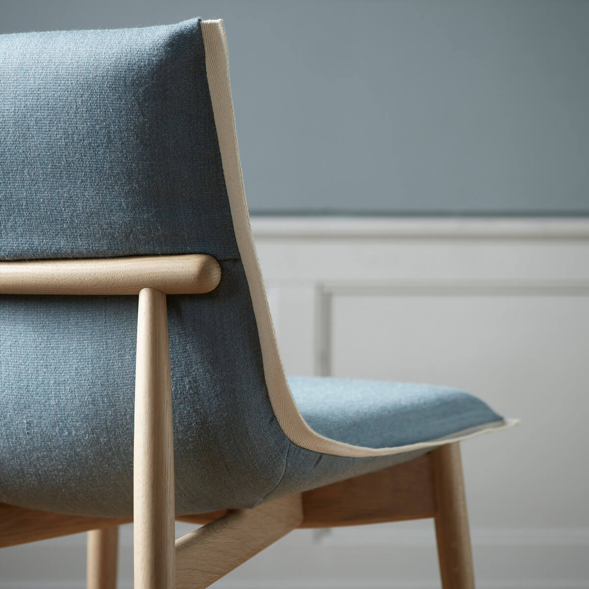 Silla E004 Embrace - Carl Hansen