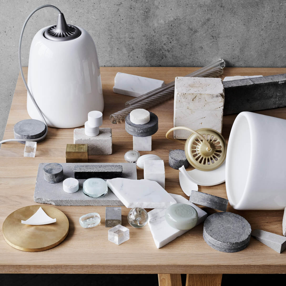 Mesa Essay - Fritz Hansen Mesa Essay - Fritz Hansen