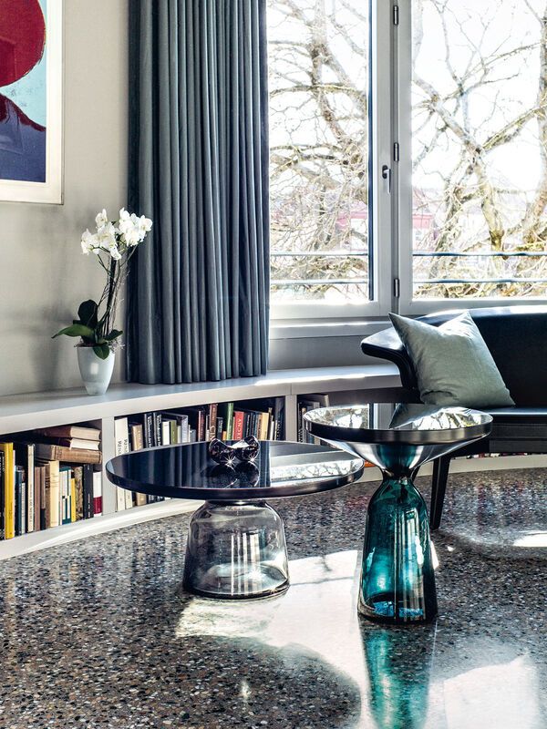 classicon-bell-side-table-black-content-2_1x_600 Mesita auxiliar Bell Side Gris - ClassiCon