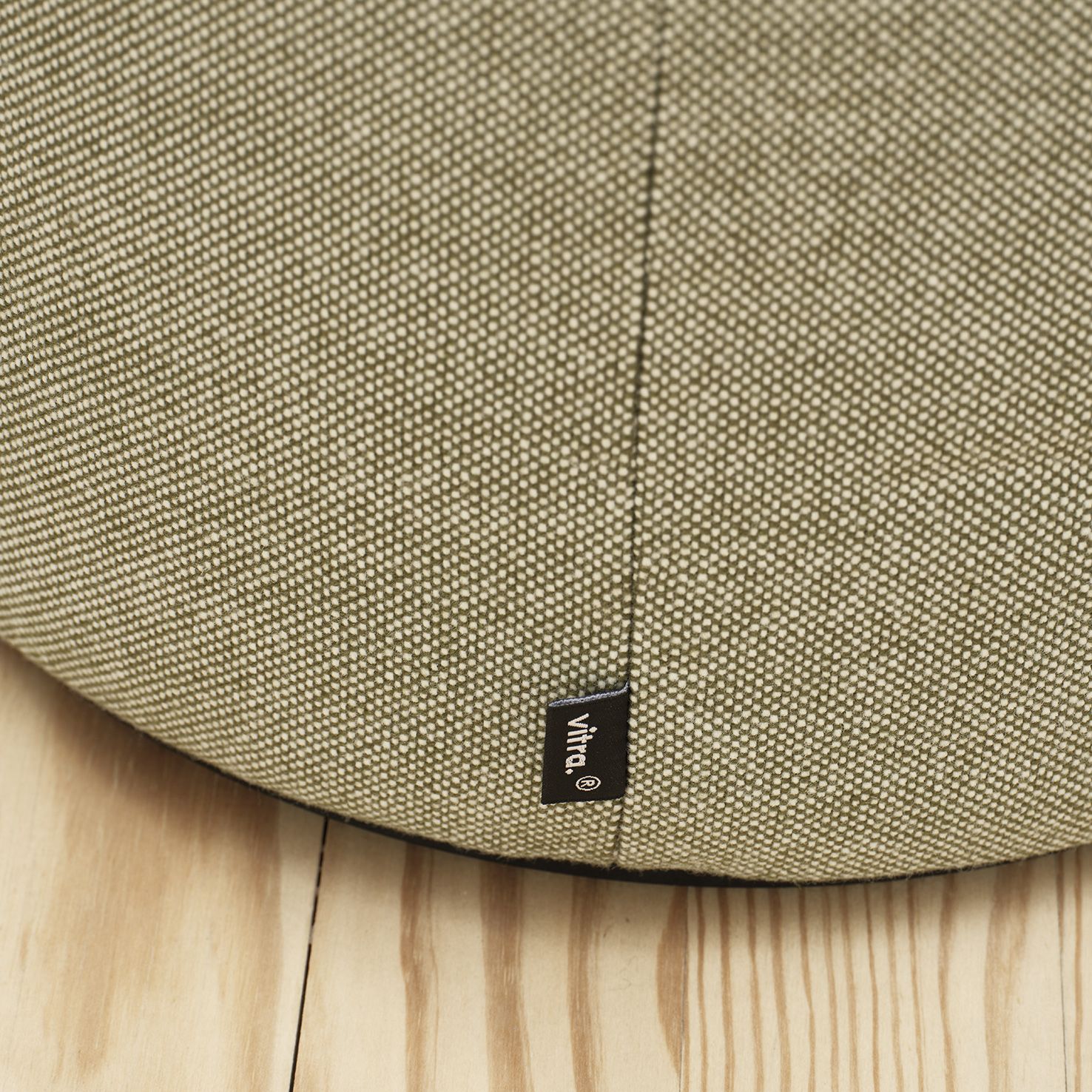 Taburete Visiona Stool Marfil – Vitra