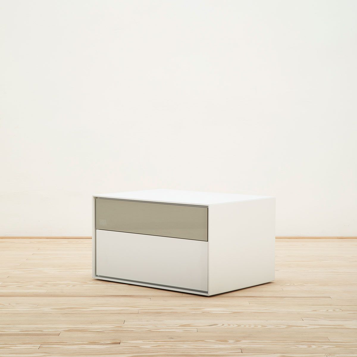 Mesa auxiliar Dado 77 - B&B Italia
