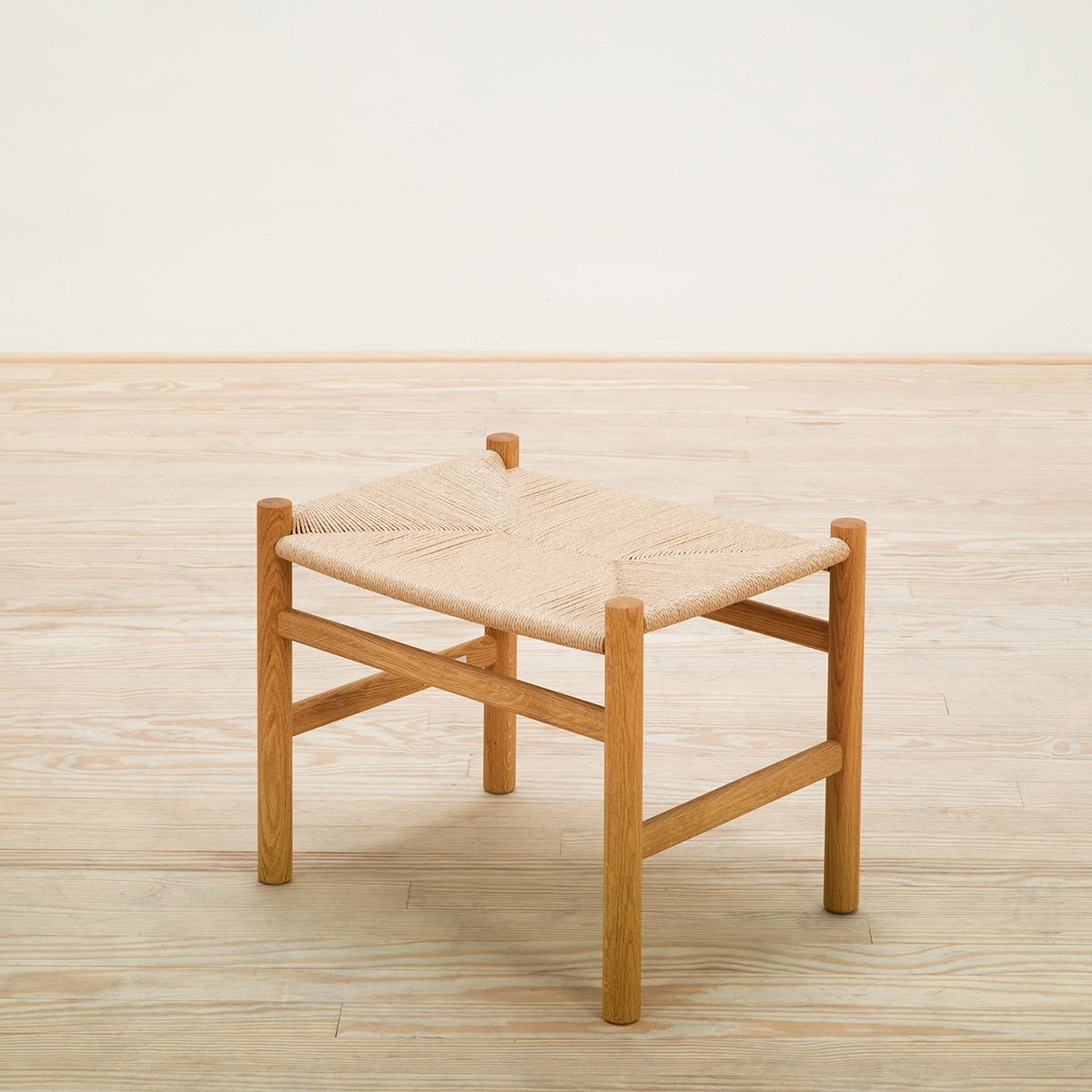 Taburete CH53 Roble aceite - Carl Hansen