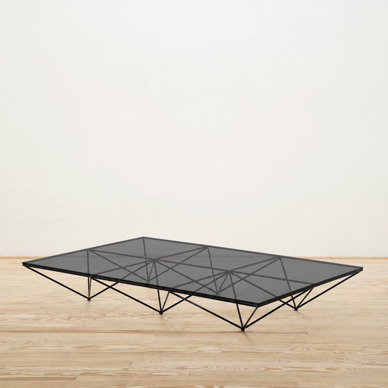 Mesa auxiliar Alanda '18 Vidrio humo 180 cm - B&B Italia
