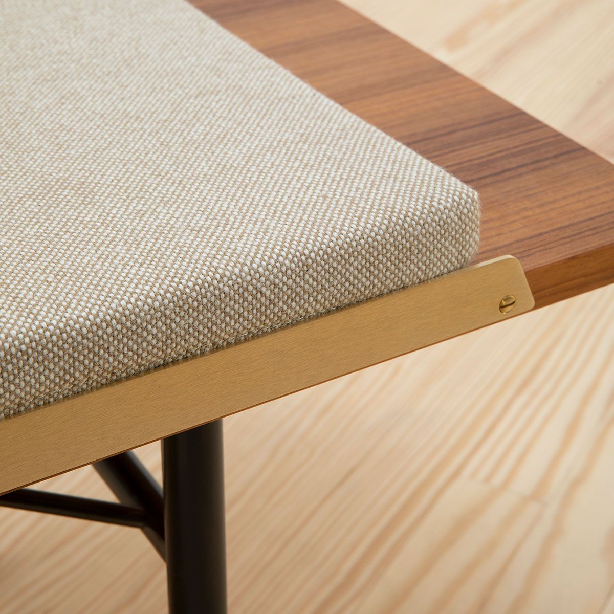 Banco Bench Brass 225 Teca - OneCollection