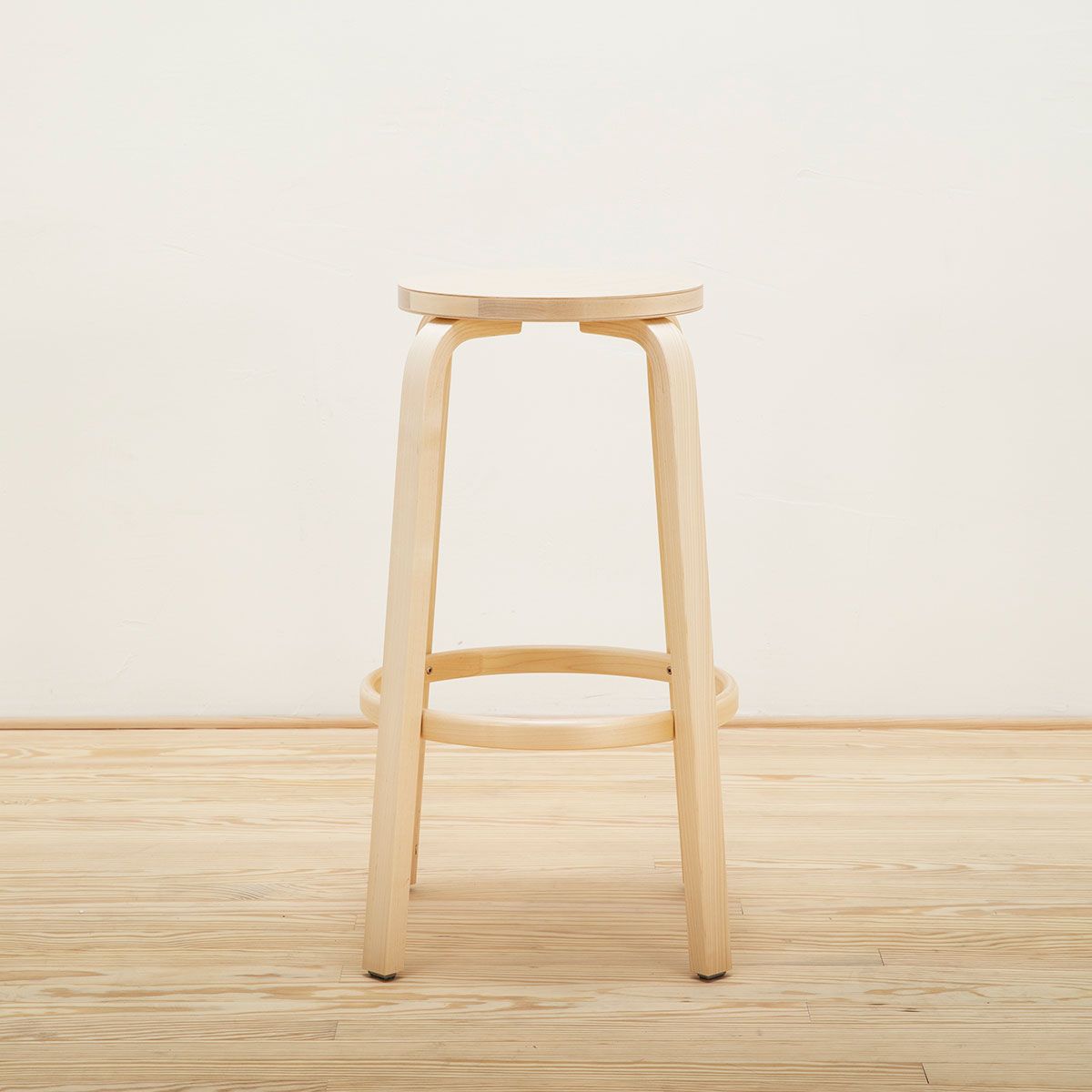Taburete Bar Stool 64 - Artek Taburete Bar Stool 64 - Artek
