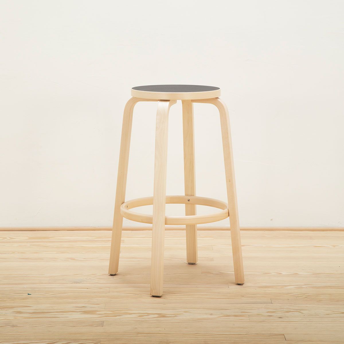 Taburete Bar Stool 64 - Artek (copia)