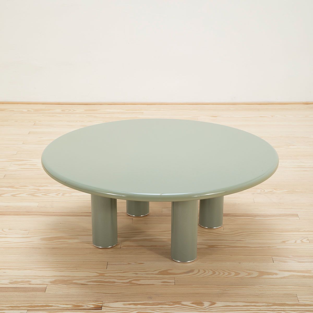 Mesa auxiliar Smalto - Knoll