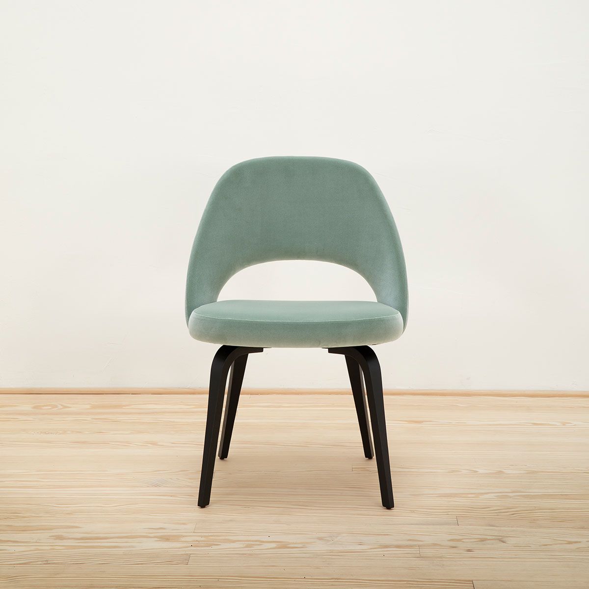Silla Saarinen Conference Roble - Knoll