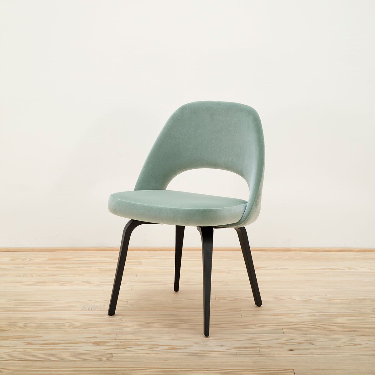 Silla Saarinen Conference Roble - Knoll