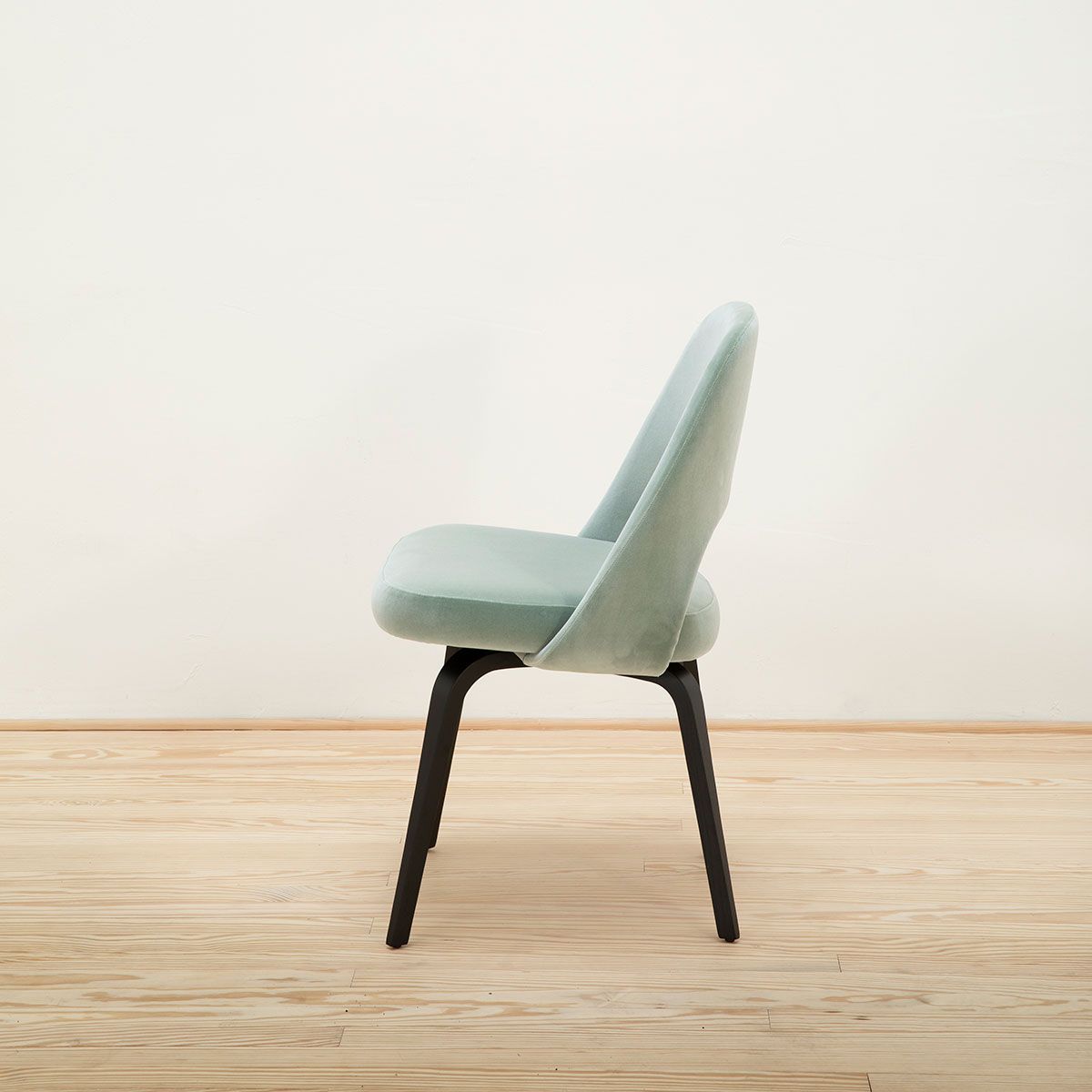 Silla Saarinen Conference Roble - Knoll