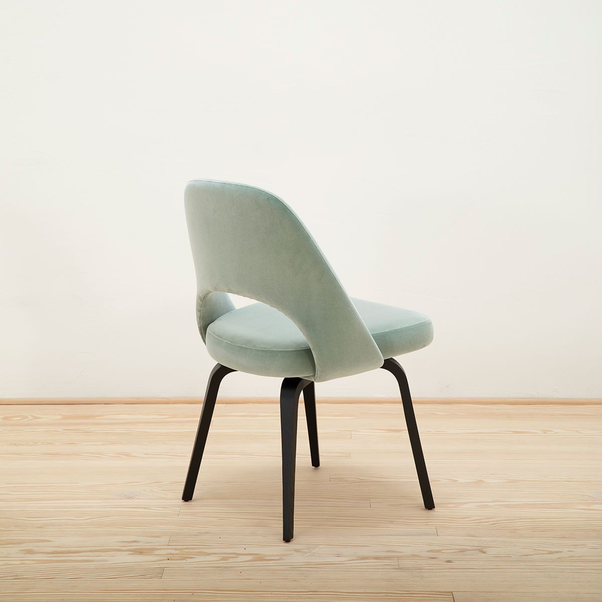 Silla Saarinen Conference Roble - Knoll