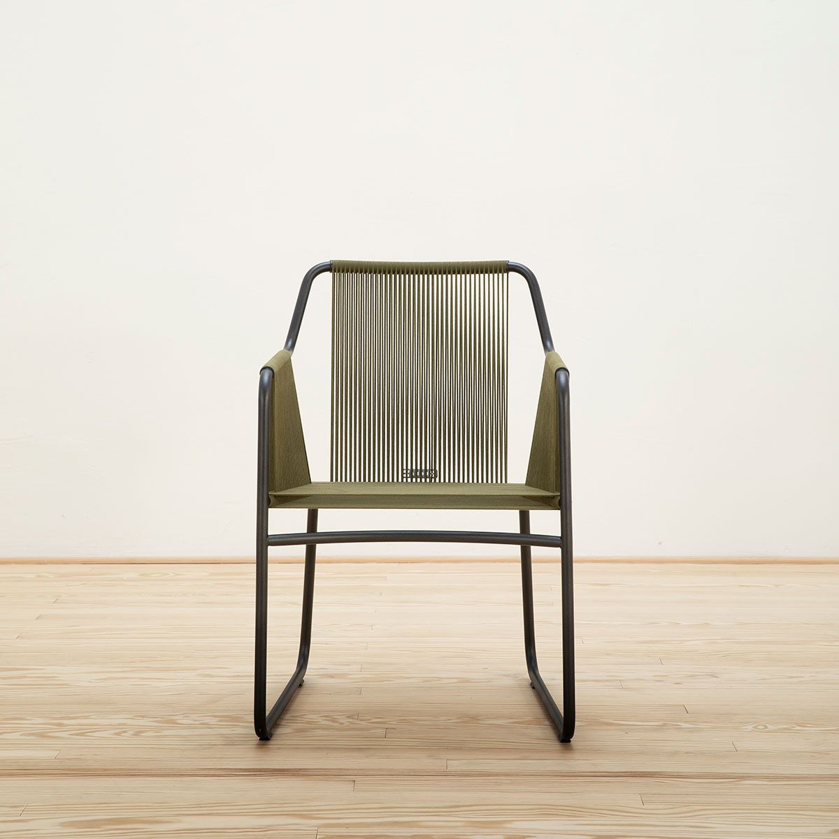 Sillón Harp 359 Oliva - Roda