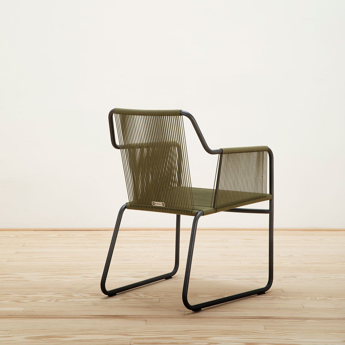 Sillón Harp 359 Oliva - Roda