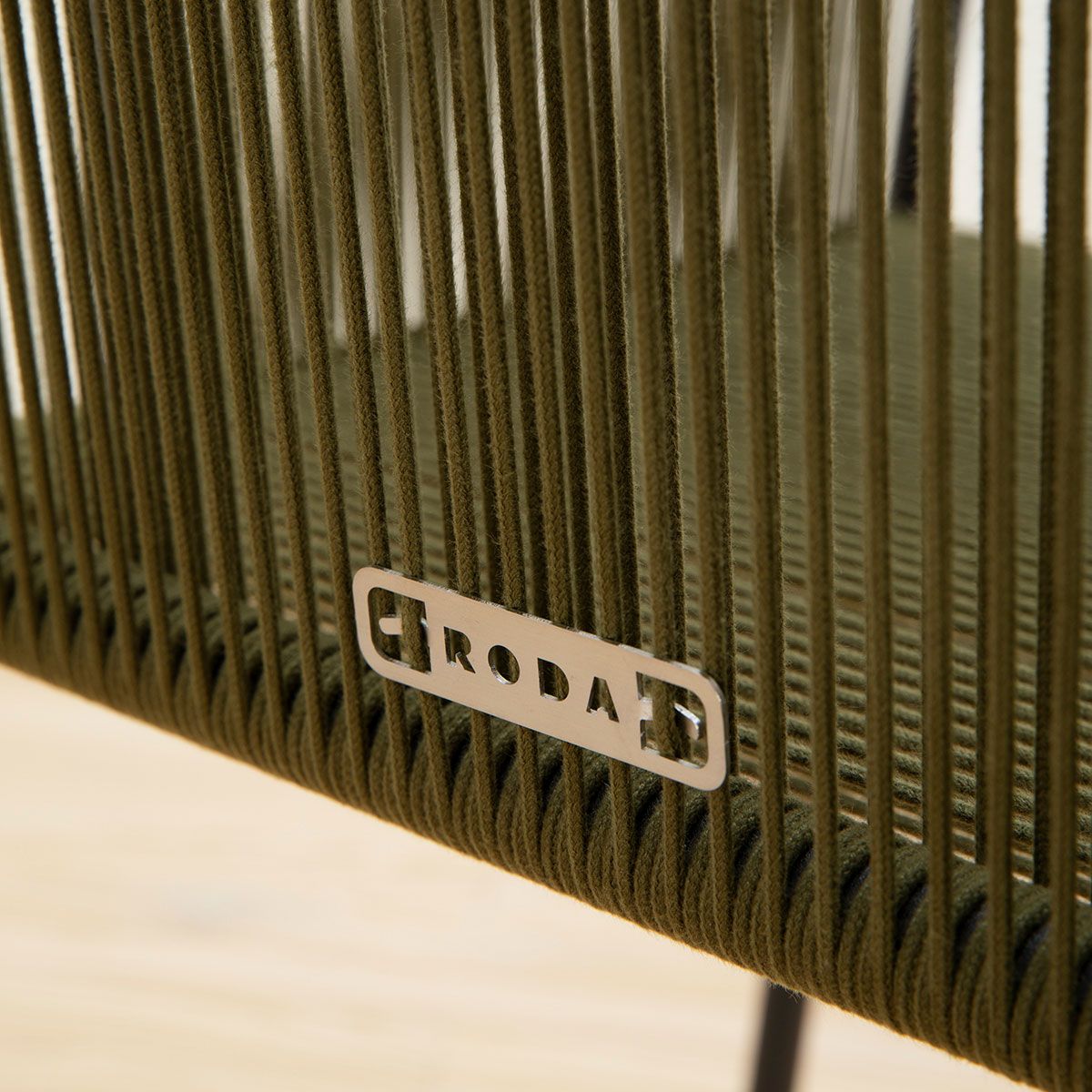 Sillón Harp 359 Oliva - Roda