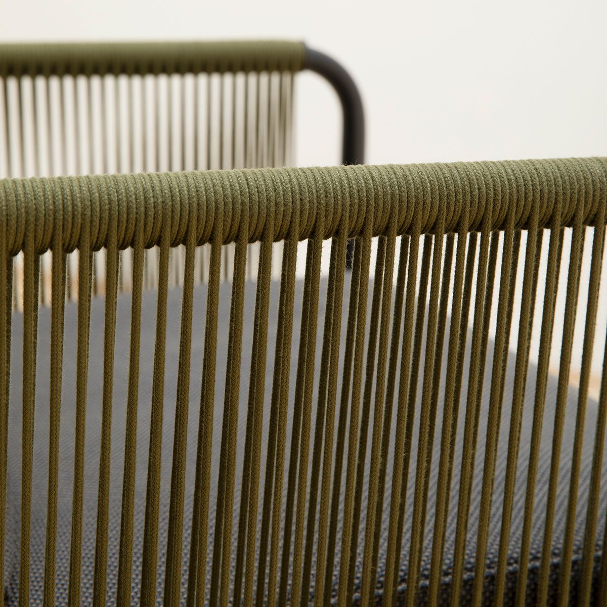 Sillón Harp 359 Oliva - Roda