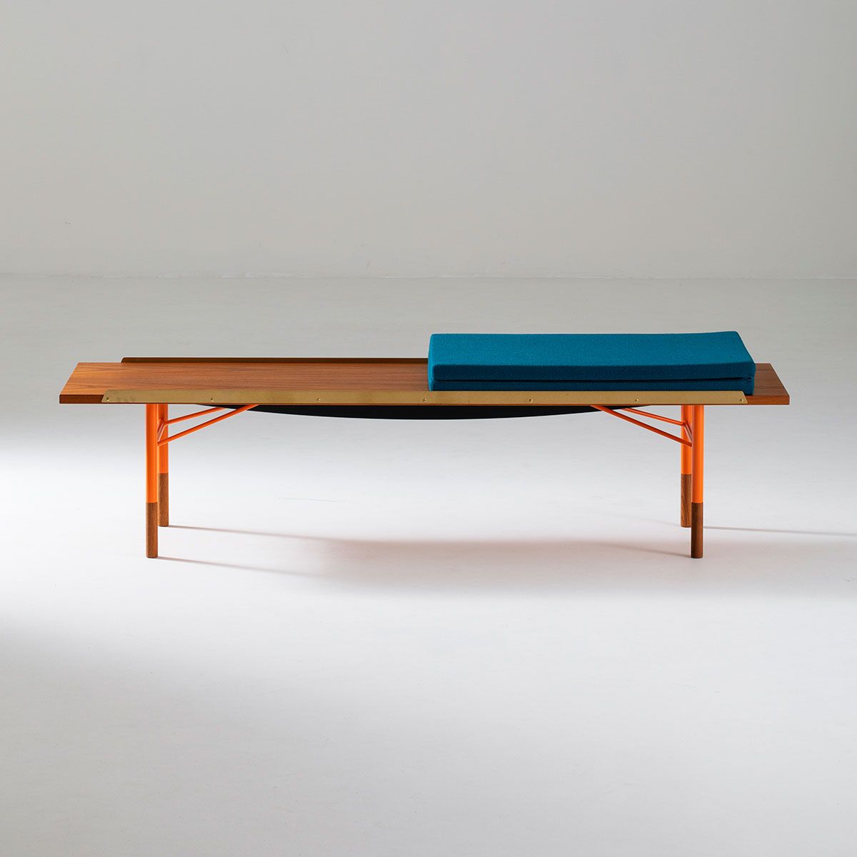 Banco Bench Brass 170 Teca - OneCollection