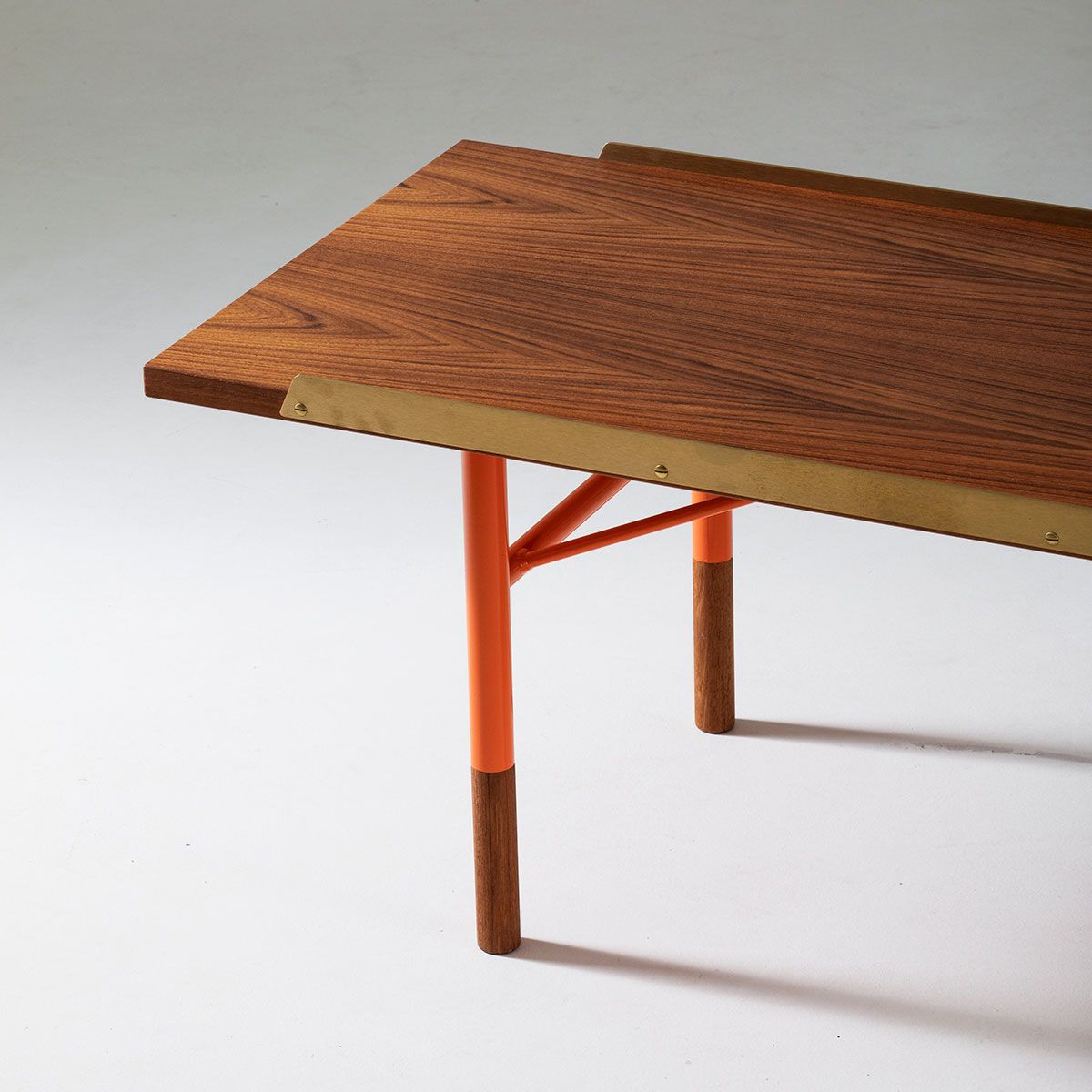 Banco Bench Brass 170 Teca - OneCollection