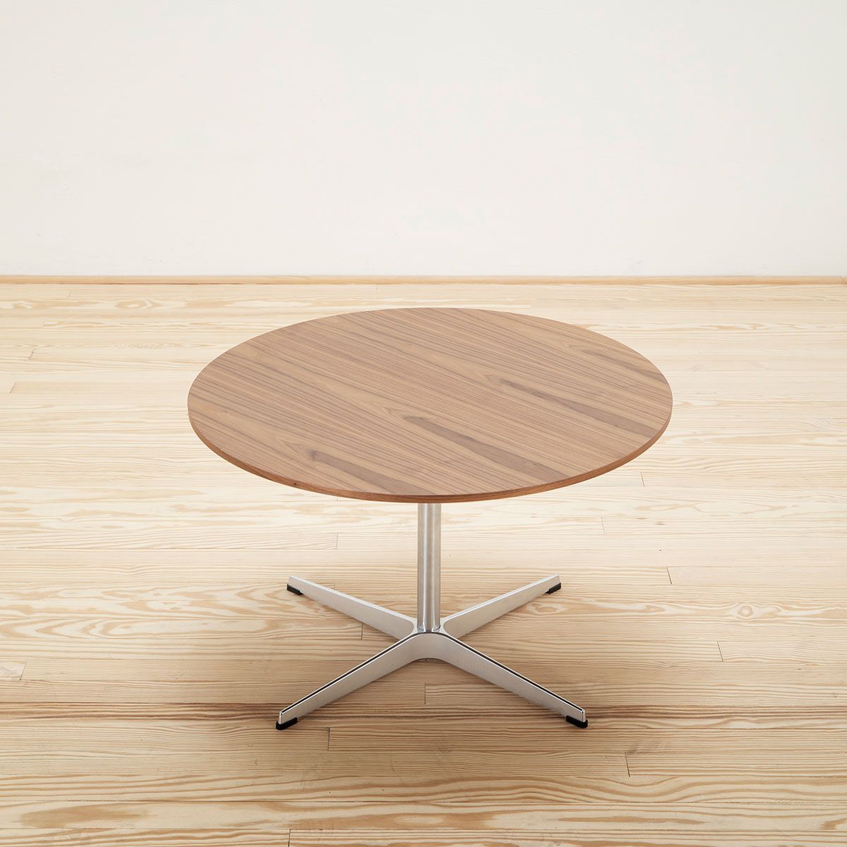 Mesa auxiliar Circular - Fritz Hansen