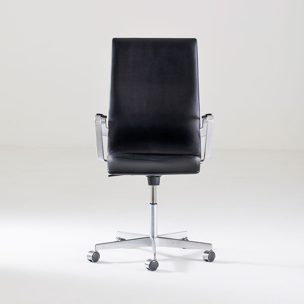Sillón Oxford Regulable con ruedas Negro - Fritz Hansen