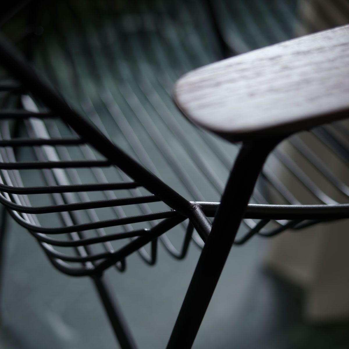 Sillón Zelo Negro - Rex Kralj Sillón Zelo Negro - Rex Kralj