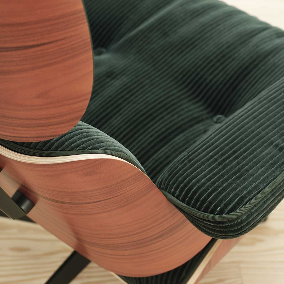 Eames Lounge Chair & Ottoman Pana - Vitra