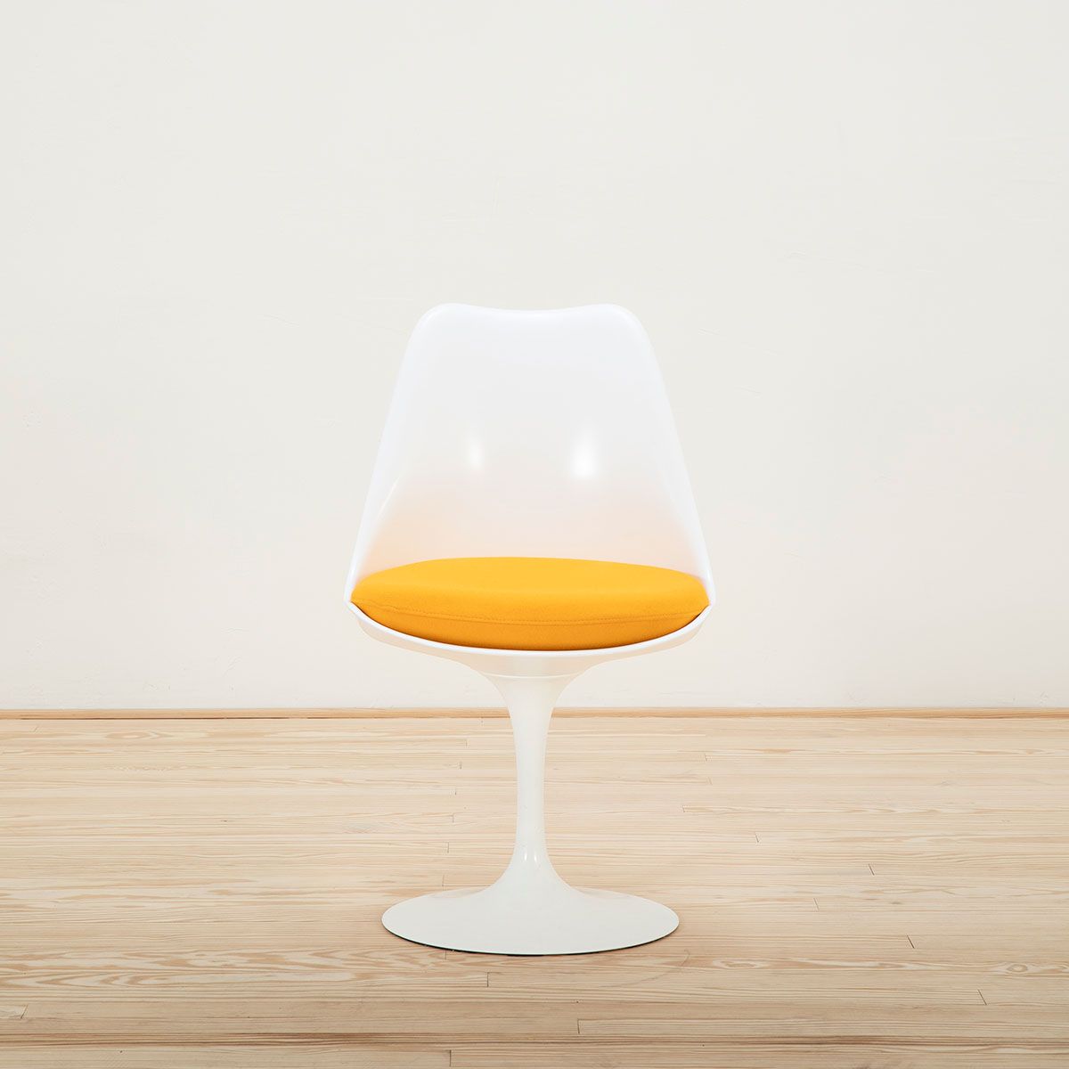 Silla Tulip Chair blanca/amarilla - Knoll