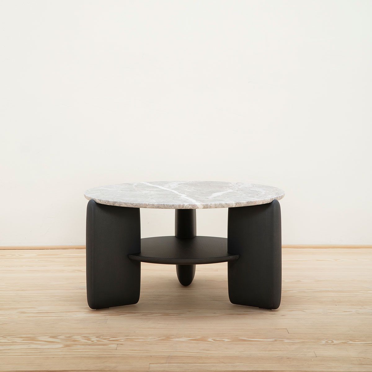 Mesa auxiliar Kanji - Tacchini Mesa auxiliar Kanji - Tacchini