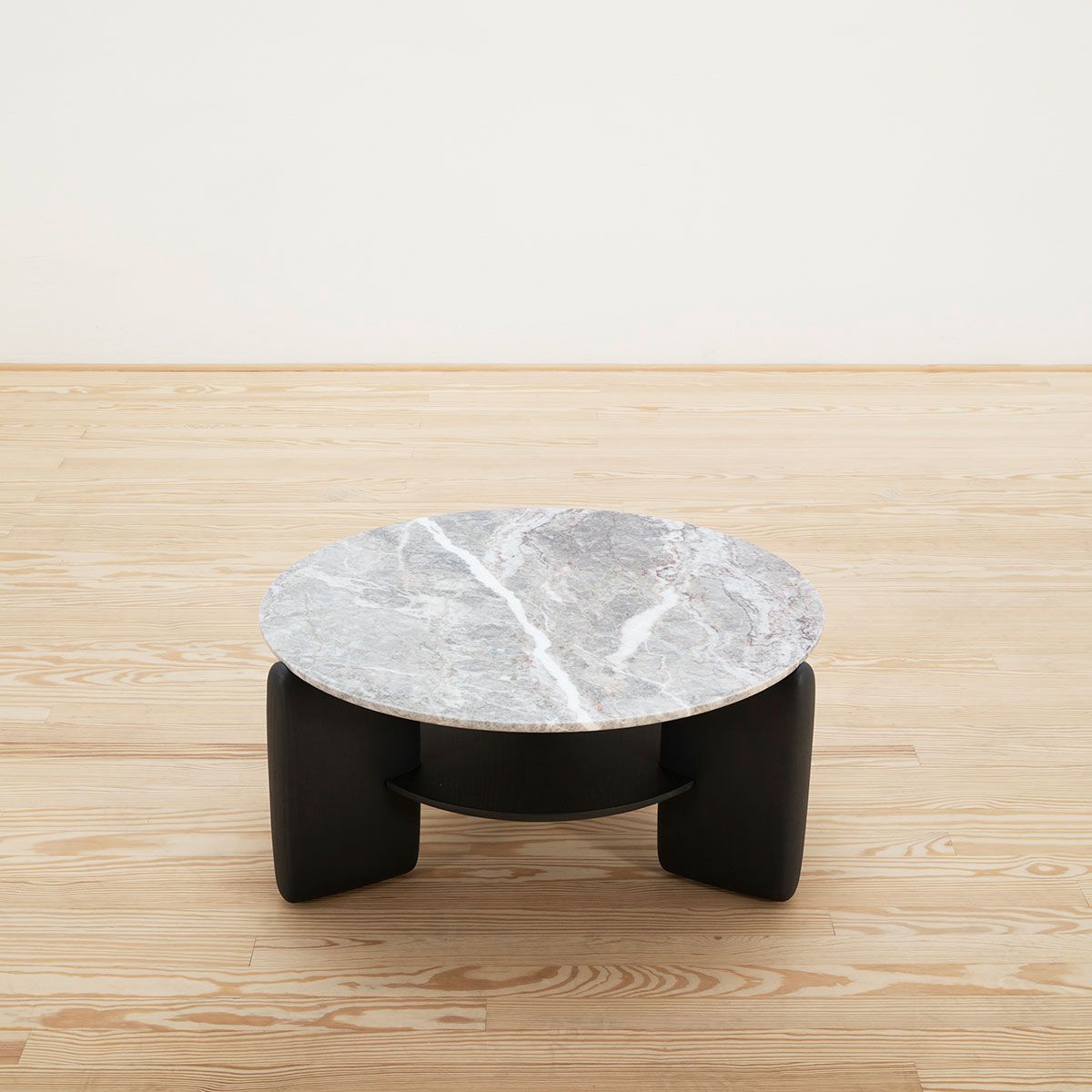Mesa auxiliar Kanji - Tacchini Mesa auxiliar Kanji - Tacchini