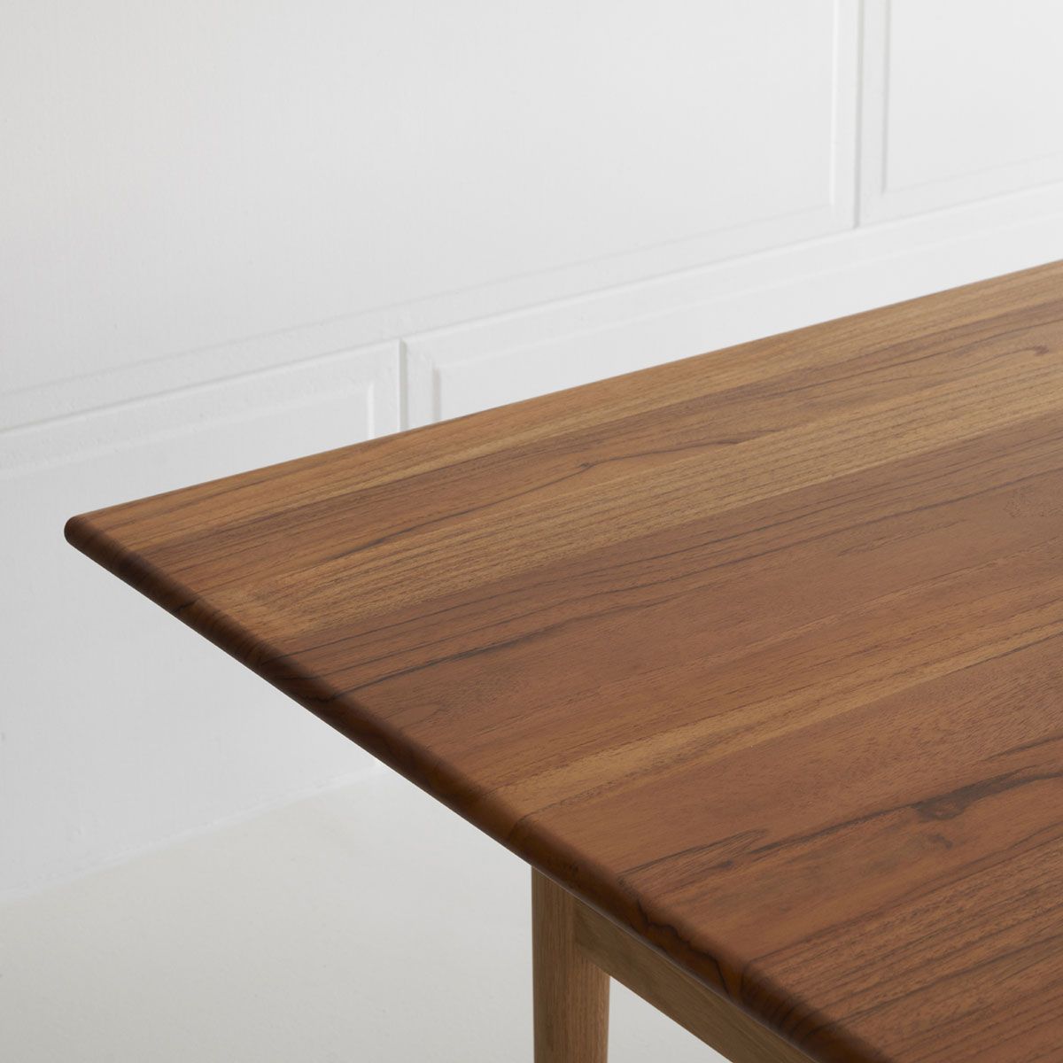 Mesa CH327 Teca - Carl Hansen