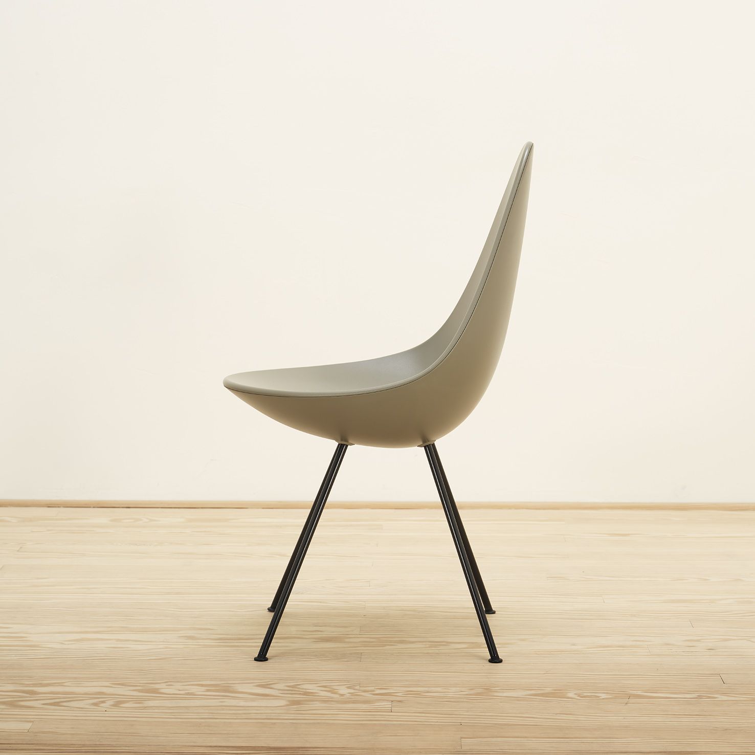 DROP 3 Silla Drop Olive green - Fritz Hansen