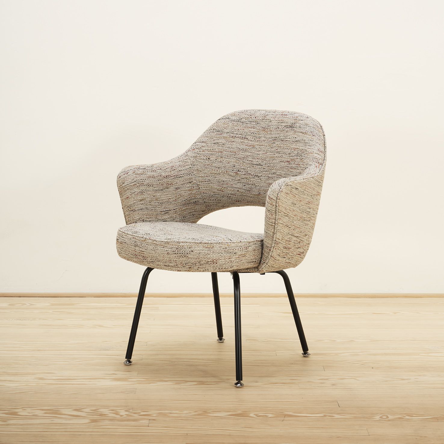 Sillón Saarinen Conference Rivigton – Knoll