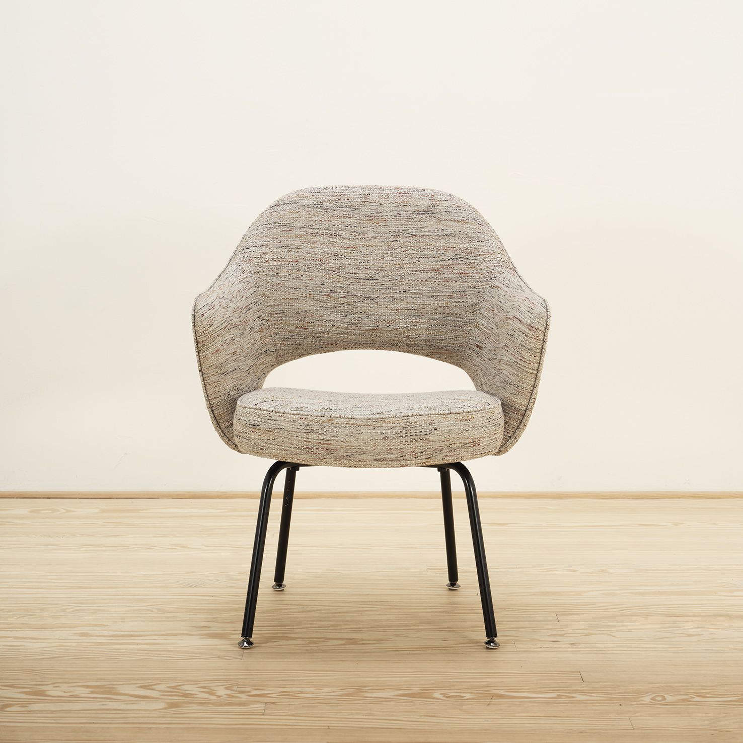 Sillón Saarinen Conference Rivigton – Knoll