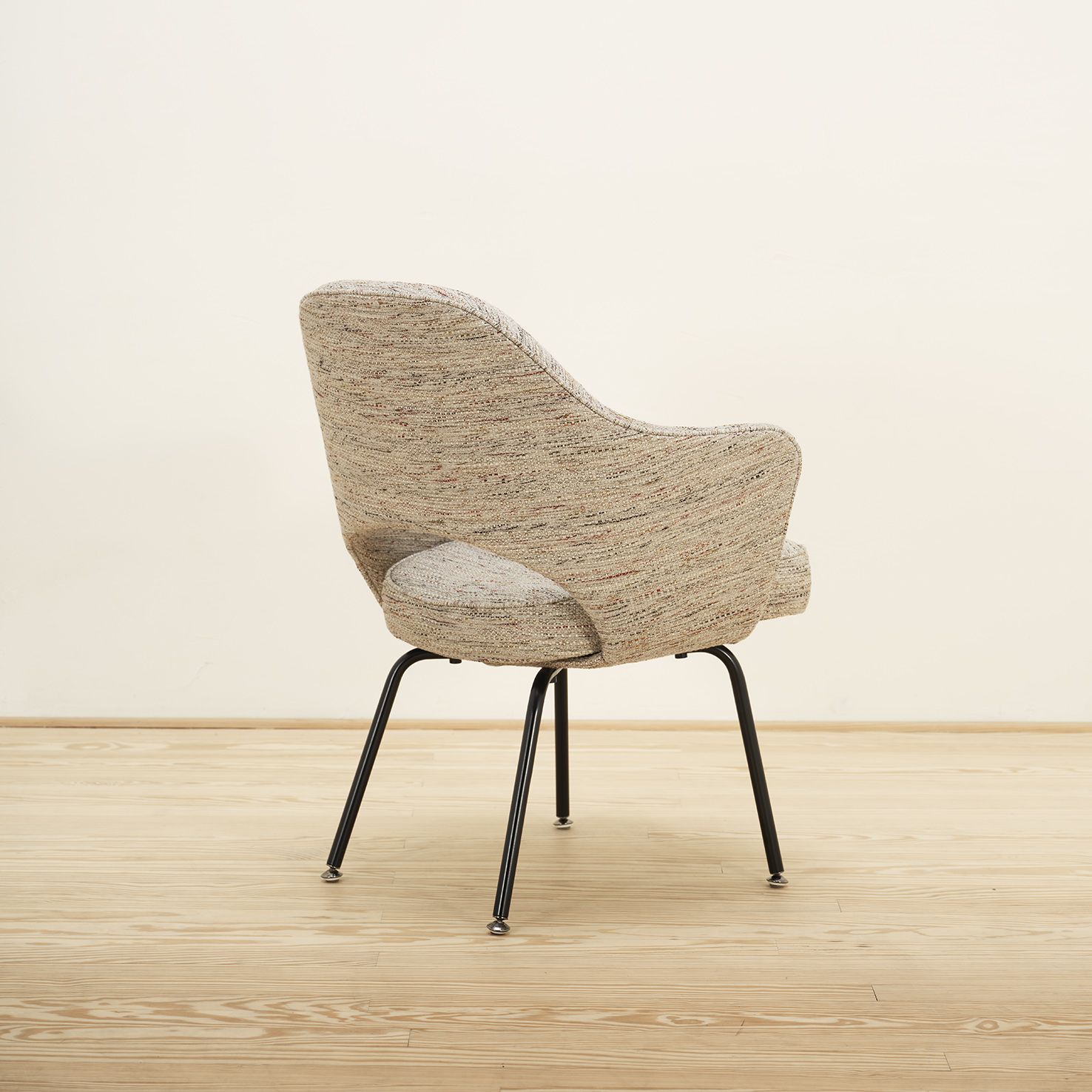 Sillón Saarinen Conference Rivigton – Knoll