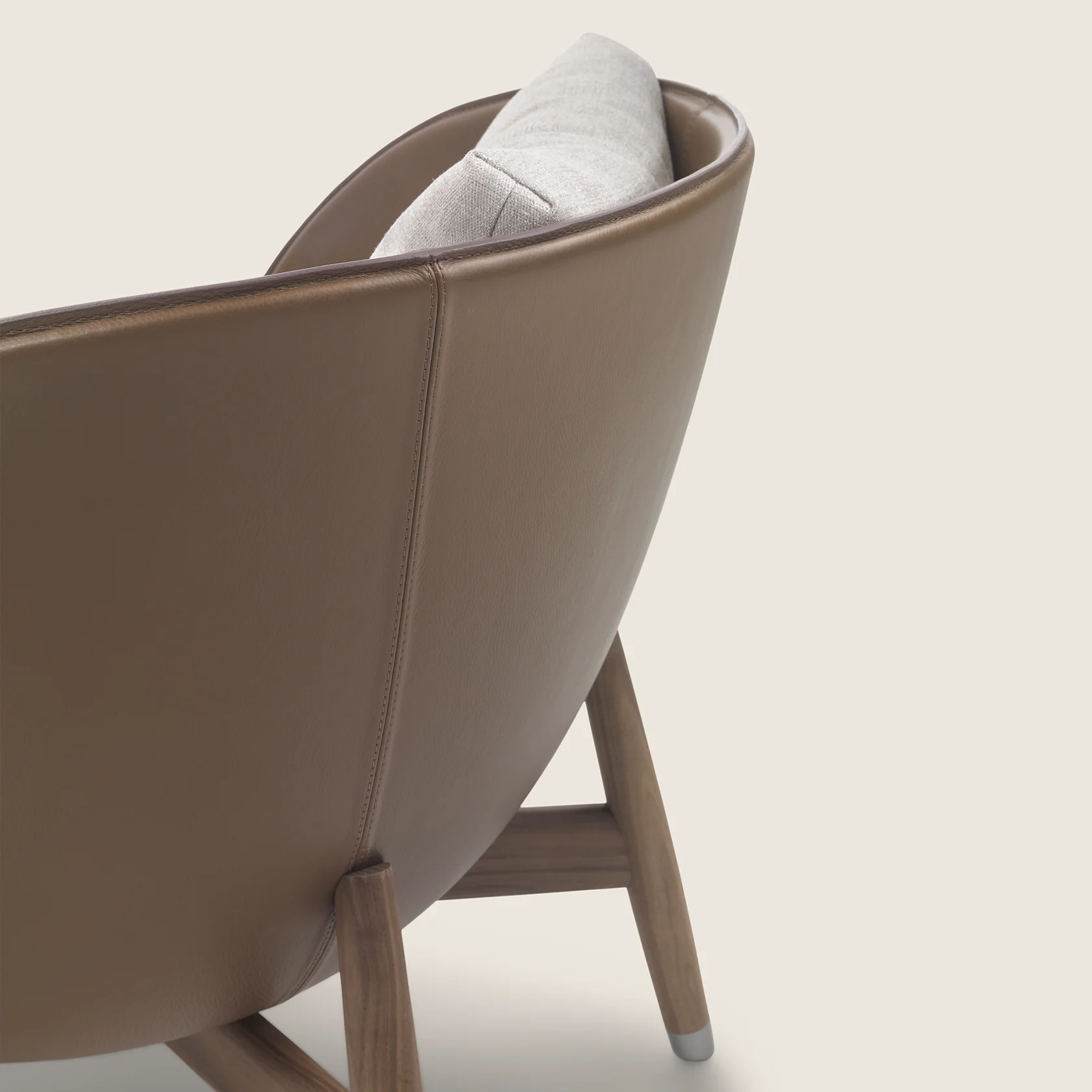 02C121_ERI_ARMCHAIR_DET_01 Butaca Eri - Flexform