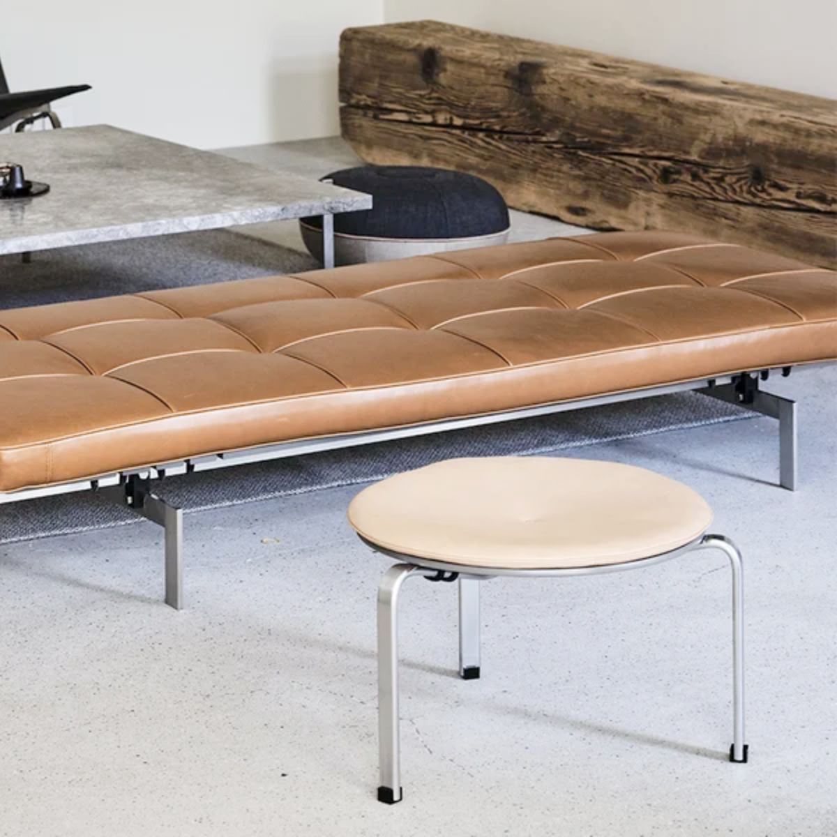 Taburete PK33 natural - Fritz Hansen