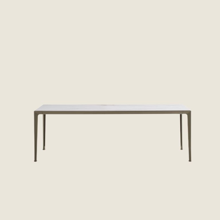 Mesa Mirto Outdoor - B&B Italia