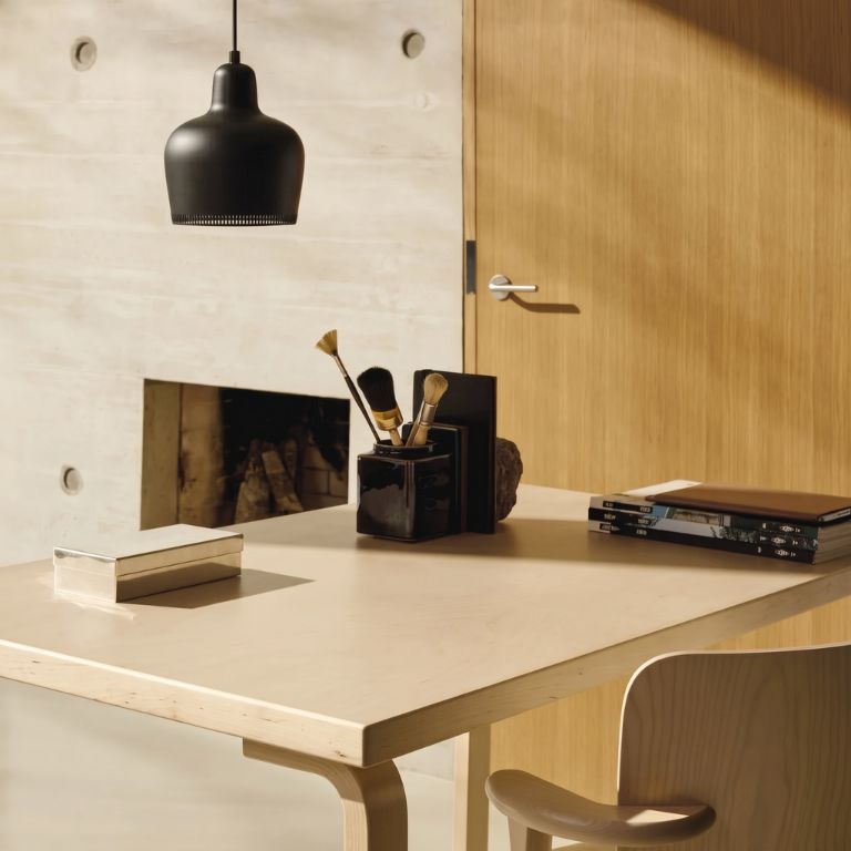 Lámpara A330S Artek Lámpara colgante A330S Campana Dorada de Artek en latón, diseño de Alvar Aalto